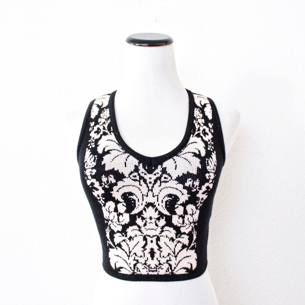 Material Girl Printed Knit Vest V-Neck Crop Top